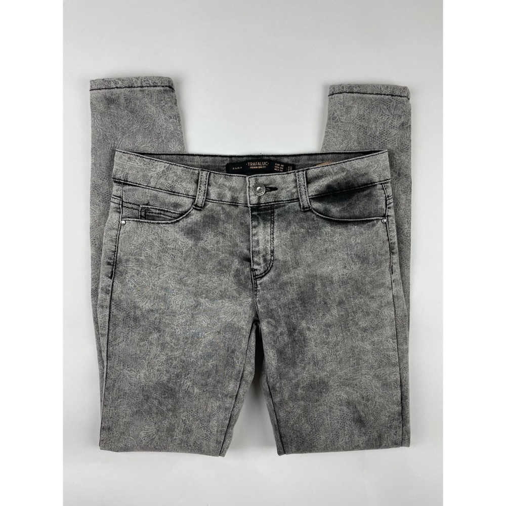 Zara Trafaluc Gray Paisley Print Skinny Jeans